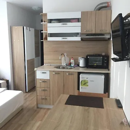 Studio Betty Homestay *
