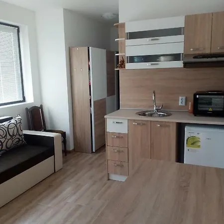 Studio Betty Homestay Burgas